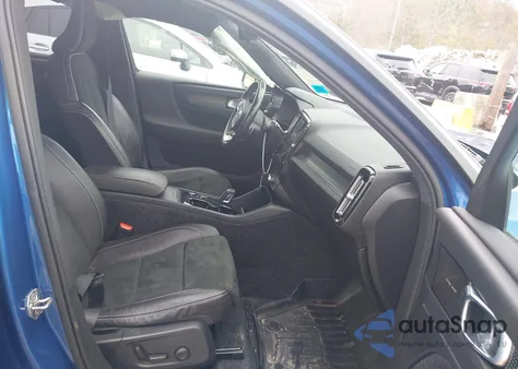 2019 Volvo Xc40 T5 R-Design from USA, damaged, VIN YV4162UM0K2117612